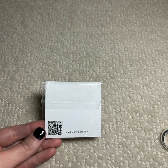 Silver Ring - Picture 4 of 4